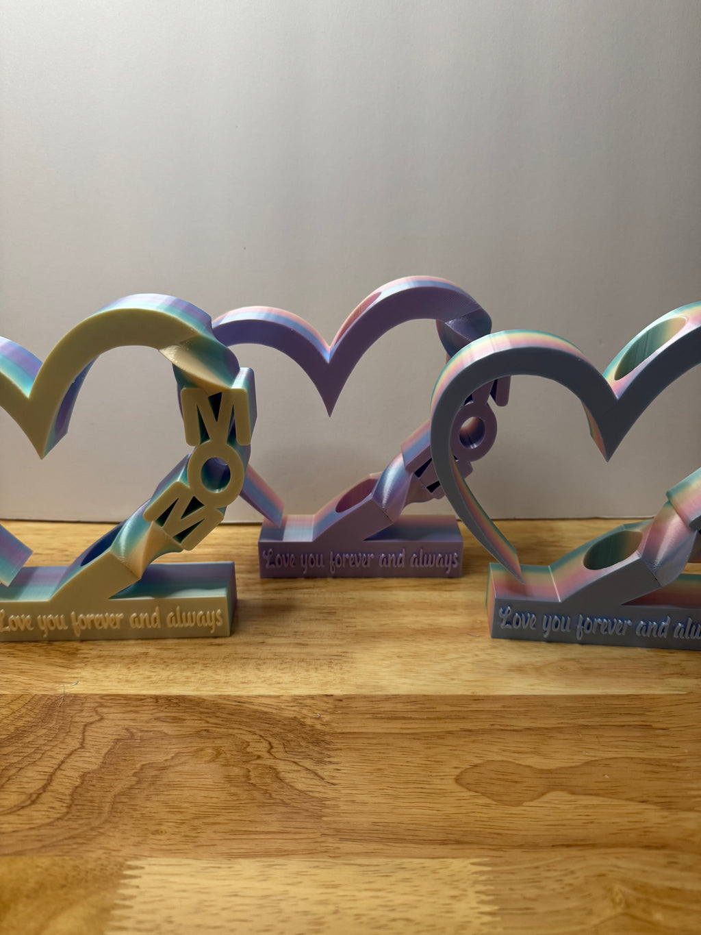 “MOM” Rainbow Heart Flower Vase