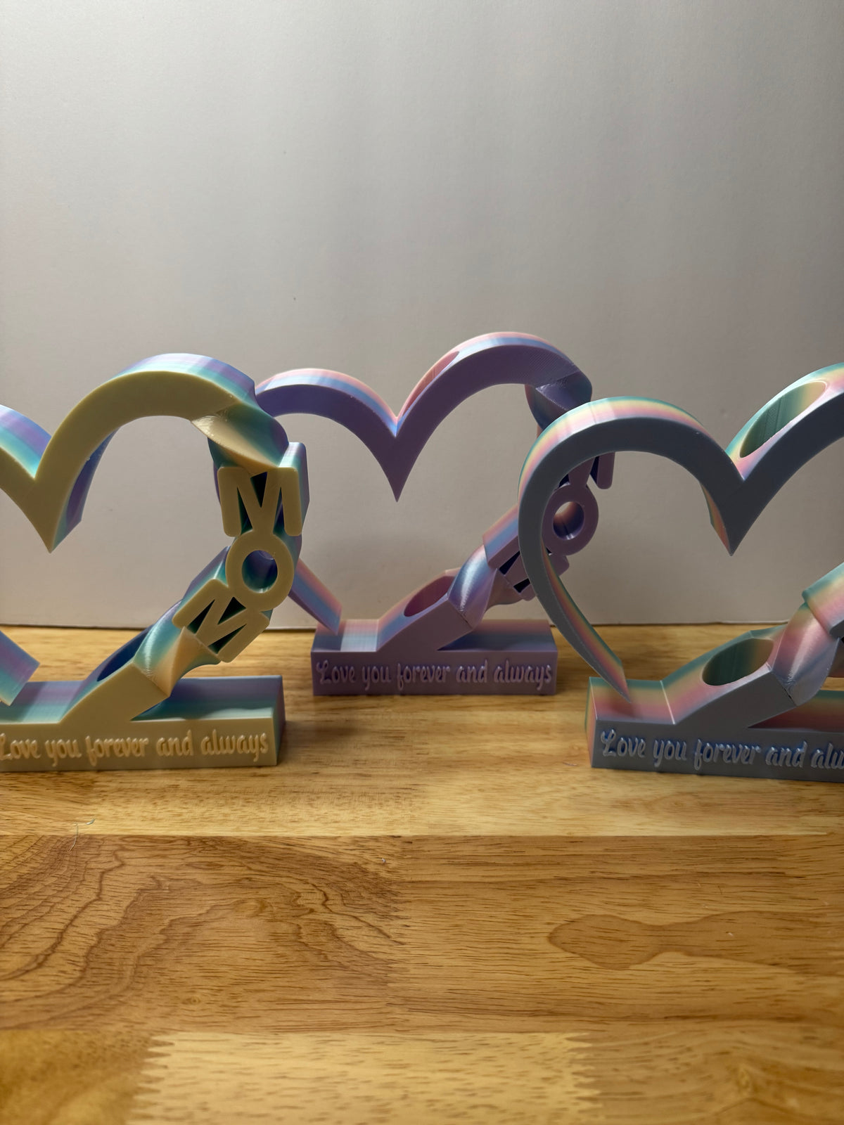 “MOM” Rainbow Heart Flower Vase