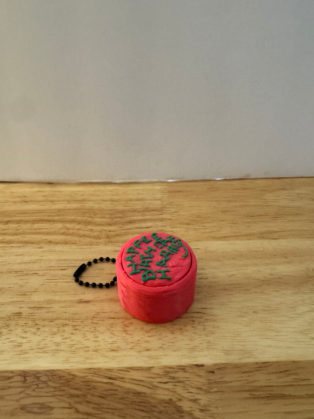 "Happee Birthdae" Cake Fidget Clicker Keychain