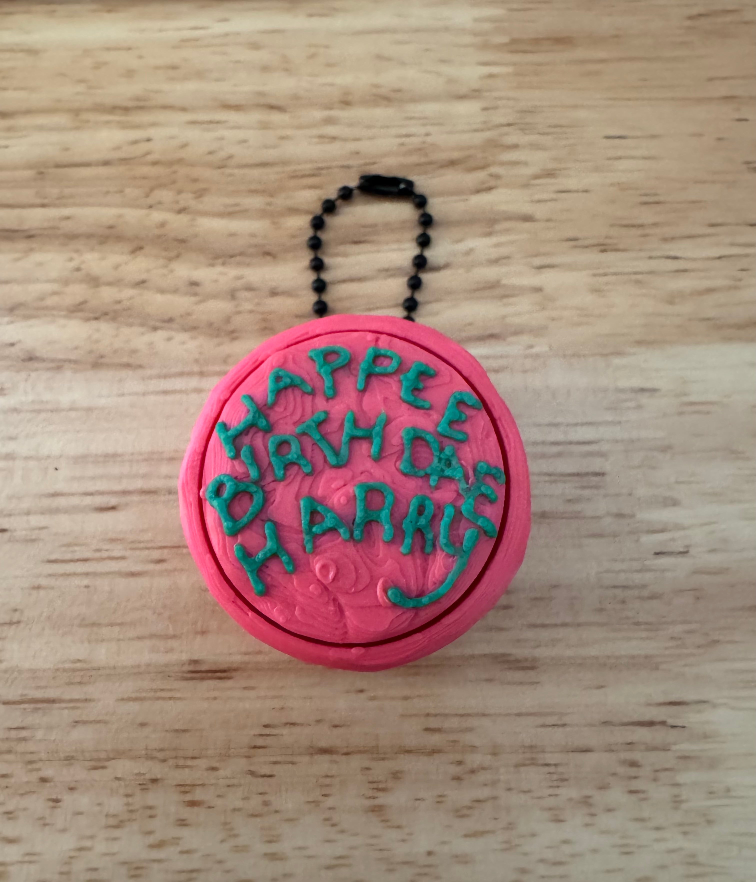 "Happee Birthdae" Cake Fidget Clicker Keychain