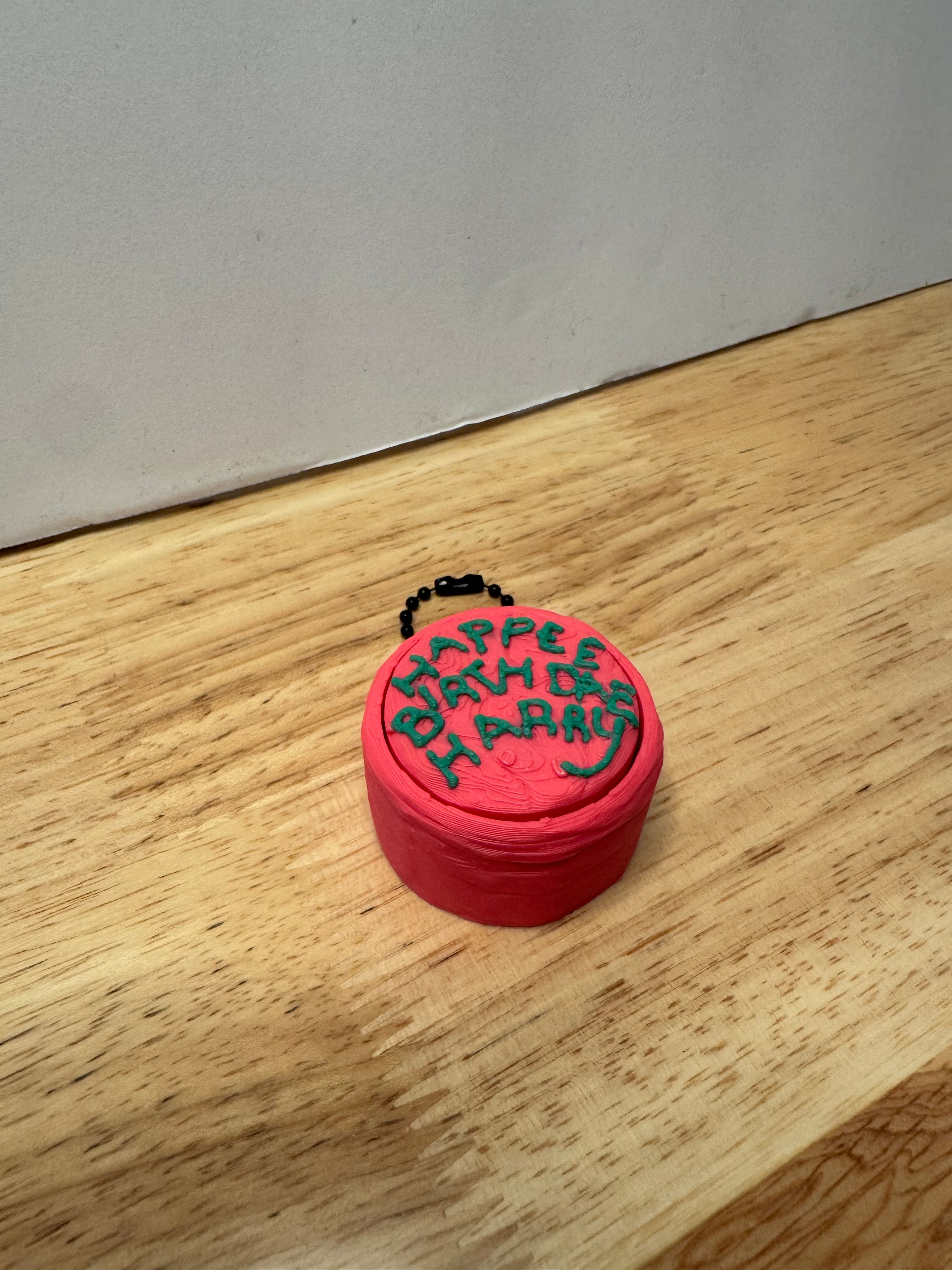 "Happee Birthdae" Cake Fidget Clicker Keychain